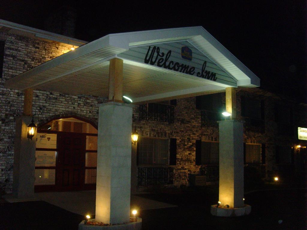 Ripon Welcome Inn And Suites ภายนอก รูปภาพ